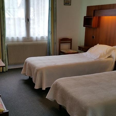 Hotel A Notre Dame La Châtre Eksteriør billede